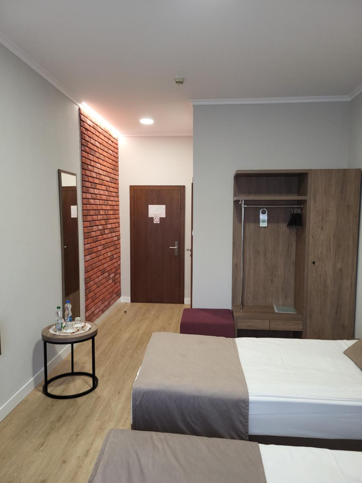 Hotel Topaz Poznan Centrum Exterior photo